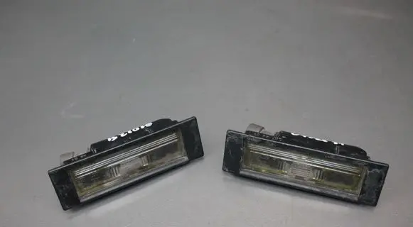 Alfa Romeo 147 Number plate light