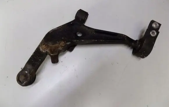 Nissan X-Trail T30 Front lower control arm/wishbone 89321luw12354