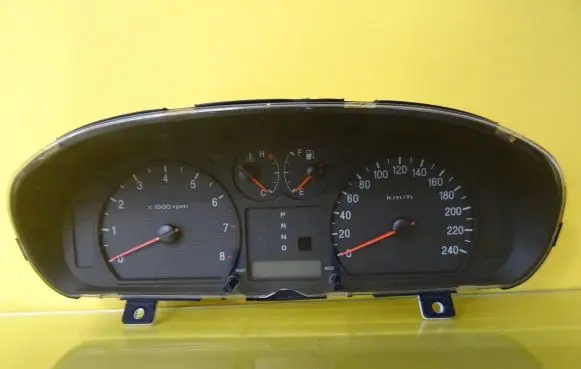 Hyundai Sonata Speedometer (instrument cluster) 940013D756