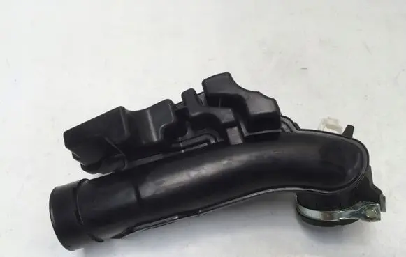 Nissan Qashqai J12 Intercooler hose/pipe 6UB0B