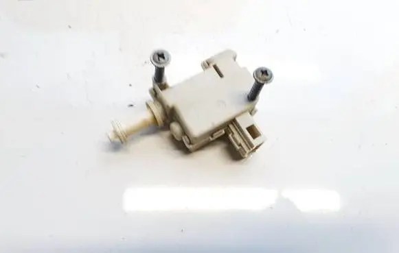 Volkswagen PASSAT B6 Central locking motor 3c0810773 3b0959782a
