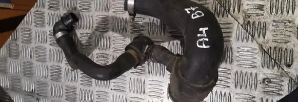 Audi A4 S4 B7 8E 8H Intercooler hose/pipe 8e0145832s