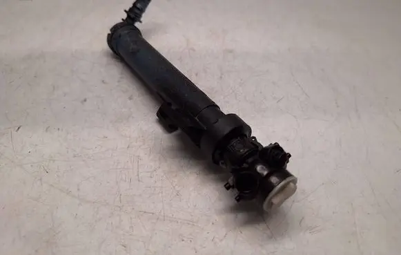BMW 4 F36 Gran coupe Headlight washer spray nozzle 7275658 61677275658