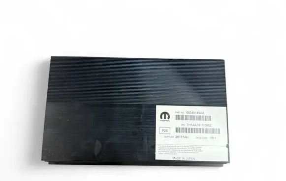 Dodge Challenger Sound amplifier 68549149AA 26777AH TH1AA18115892