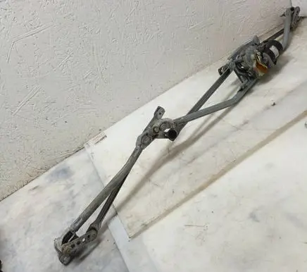 Opel Zafira A Front wiper linkage and motor 404496