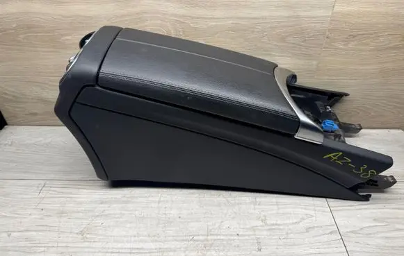 Mercedes-Benz C W205 Armrest A2055404913 29072014 573284100