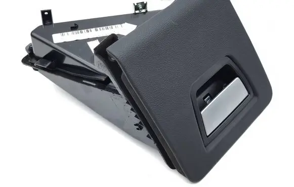 Maserati Ghibli Dashboard storage box/compartment 670017370 FA00AAJ98478 D552