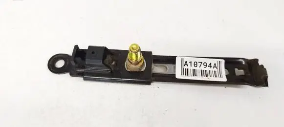 Toyota Corolla Verso AR10 Seat belt adjustment rail 