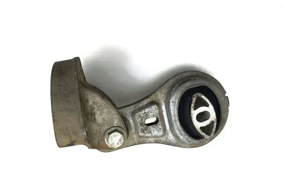 Renault Master III Gearbox mount 8200675206A