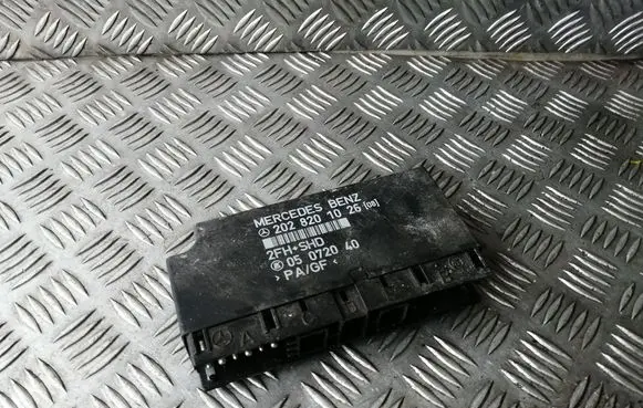 Mercedes-Benz C W202 Comfort/convenience module 2028201026 05072040