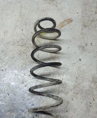 Volkswagen Golf IV Rear coil spring