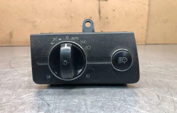 Mercedes-Benz E W211 Light switch 2115450104