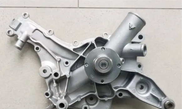 Mercedes-Benz SL R129 Water pump 1122000401