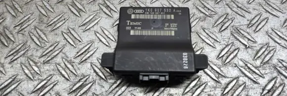 Volkswagen Touran I Gateway control module 1K0907530