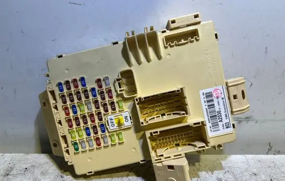 KIA Ceed Fuse module 91950A2030