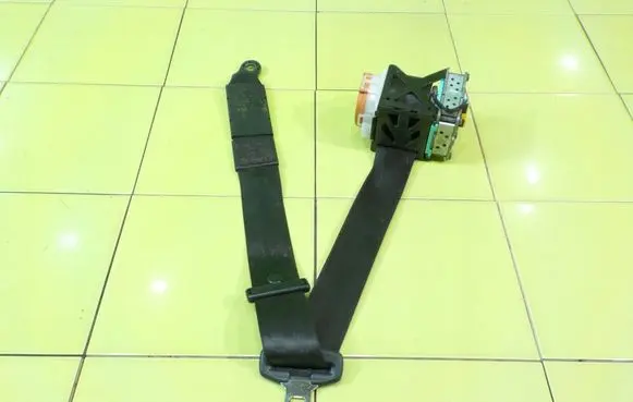 Audi TT TTS Mk2 Front seatbelt 8J7857705J BEZPIECZENSTWA