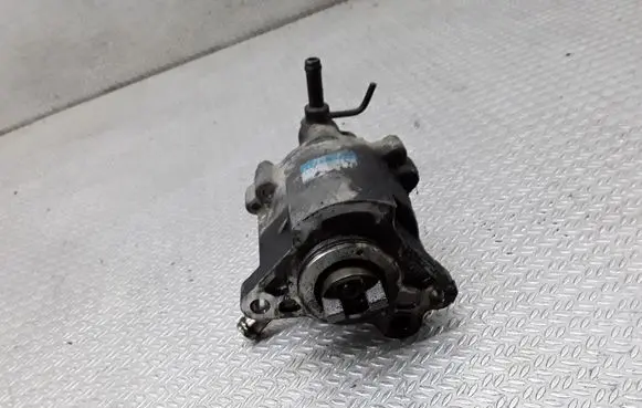Toyota Corolla Verso E121 Vacuum pump 2930027010