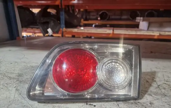 Mazda 6 Tailgate rear/tail lights