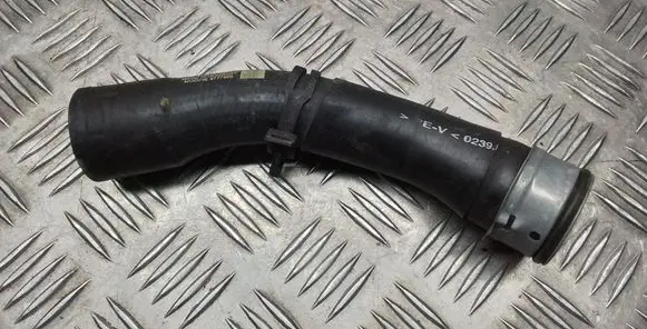 Air intake hose/pipe