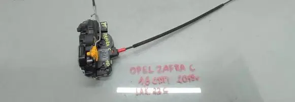 Opel Zafira C Rear door lock