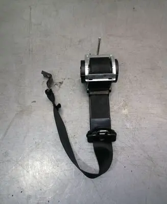 Opel Astra H Front seatbelt 560834901