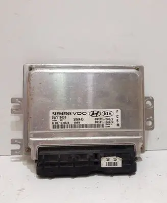 Hyundai Tucson JM Engine control unit/module 39171-23270 5WY1963B 39181-23270