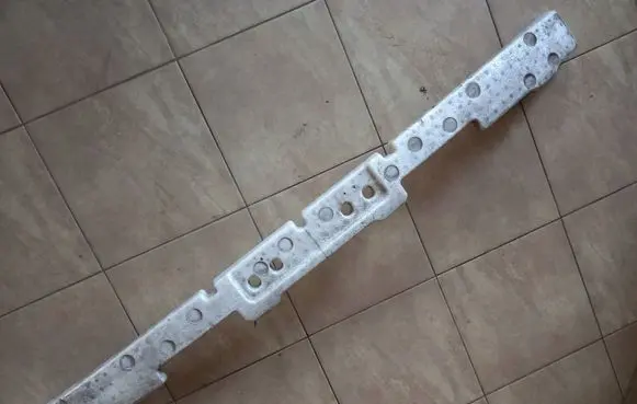 Front bumper foam support bar