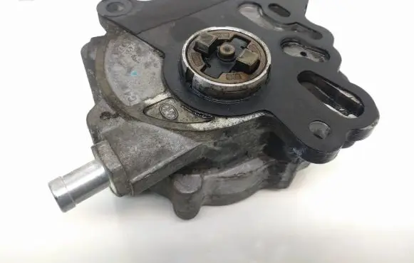 Audi A6 S6 C6 4F Vacuum pump 03G145209C