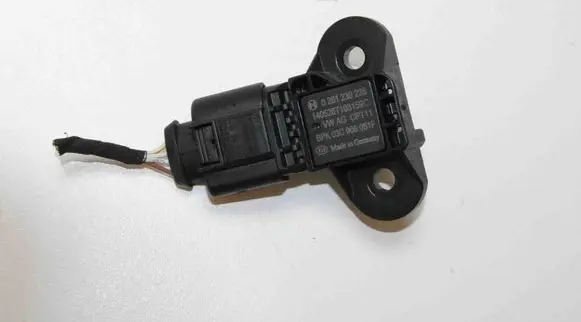 Audi Q7 4M Air pressure sensor 03C906051F 0261230265