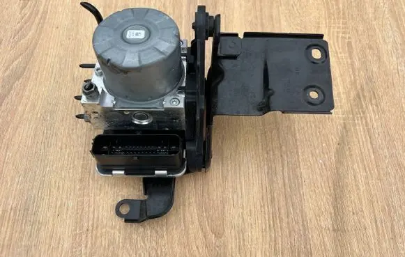 Volkswagen Golf VII ABS Pump 5Q0614517EE 618C1100237