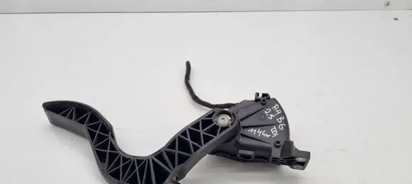 Audi A4 S4 B6 8E 8H Accelerator throttle pedal 8EI721523
