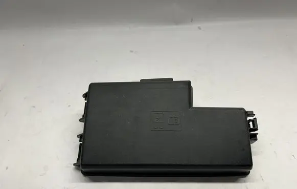 Ford Mustang VI Fuse box cover 