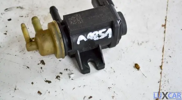 Volkswagen Tiguan Turbo solenoid valve 1K0906627B 28842 4011464A