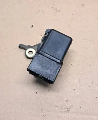 Nissan X-Trail T30 Glow plug pre-heat relay
