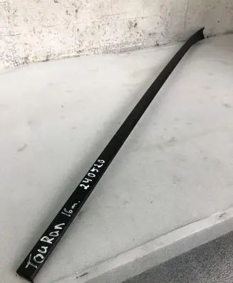 Volkswagen Touran III Windshield trim 5ta854327