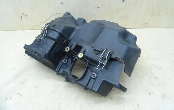 Renault Megane III Engine cover (trim)