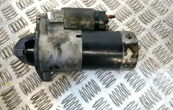 Opel Insignia A Starter motor 55353857