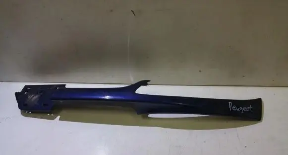 Under headlight/headlamp trim