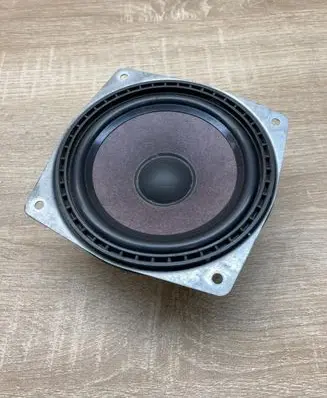 BMW 5 E39 Rear door speaker 8369265