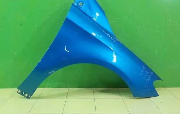 Mercedes-Benz B W246 W242 Fender PRZOD PRAWY