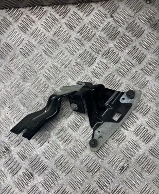 Opel Corsa F Fender mounting bracket 39181718 22298 30932300
