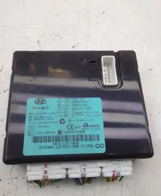 Hyundai i40 Comfort/convenience module 39RA331001 954803Z031