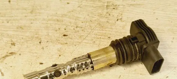 Audi TT Mk1 High voltage ignition coil 06B905115J 11967ESM