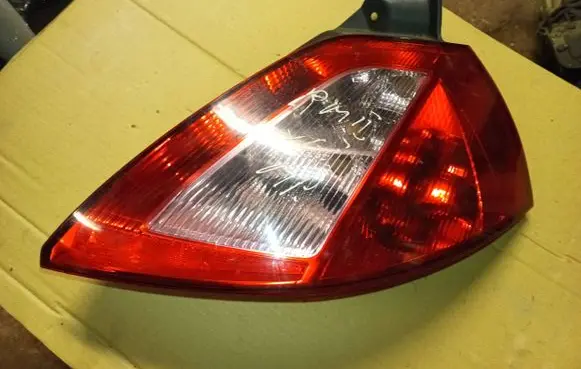 Renault Megane II Rear/tail lights 8200073237