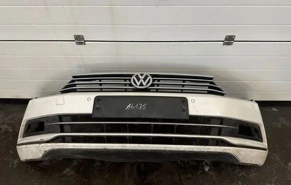 Volkswagen PASSAT B8 Front bumper 