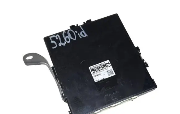 Toyota Avensis T250 Other control units/modules 8969005130 MB1028501740