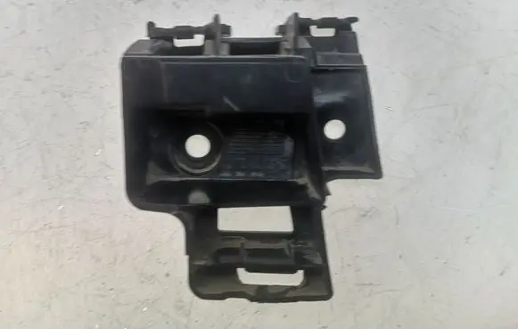Volkswagen Golf VI Rear bumper mounting bracket 5K6807393A