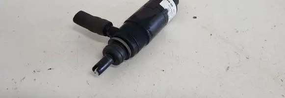 Audi A6 S6 C5 4B Headlight washer pump 3B0955681A 001017