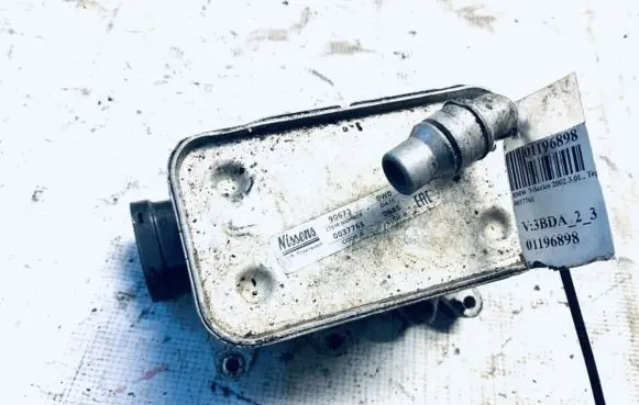 BMW 7 E65 E66 Engine oil radiator 0037761 90673