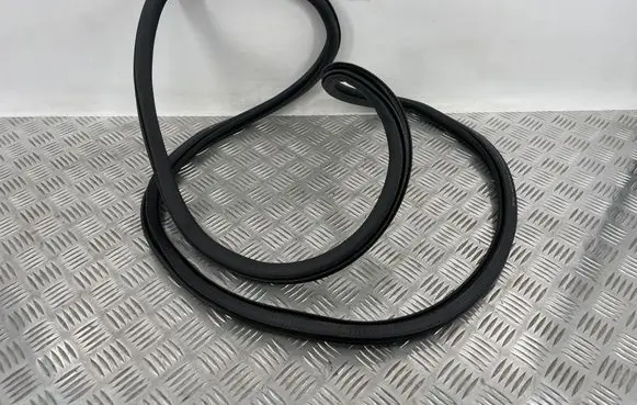Audi A3 8Y Front door rubber seal 8Y0831721B